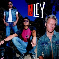 Por Un Binocular - la Ley